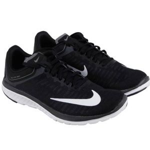 Black Nike FS Lite Run